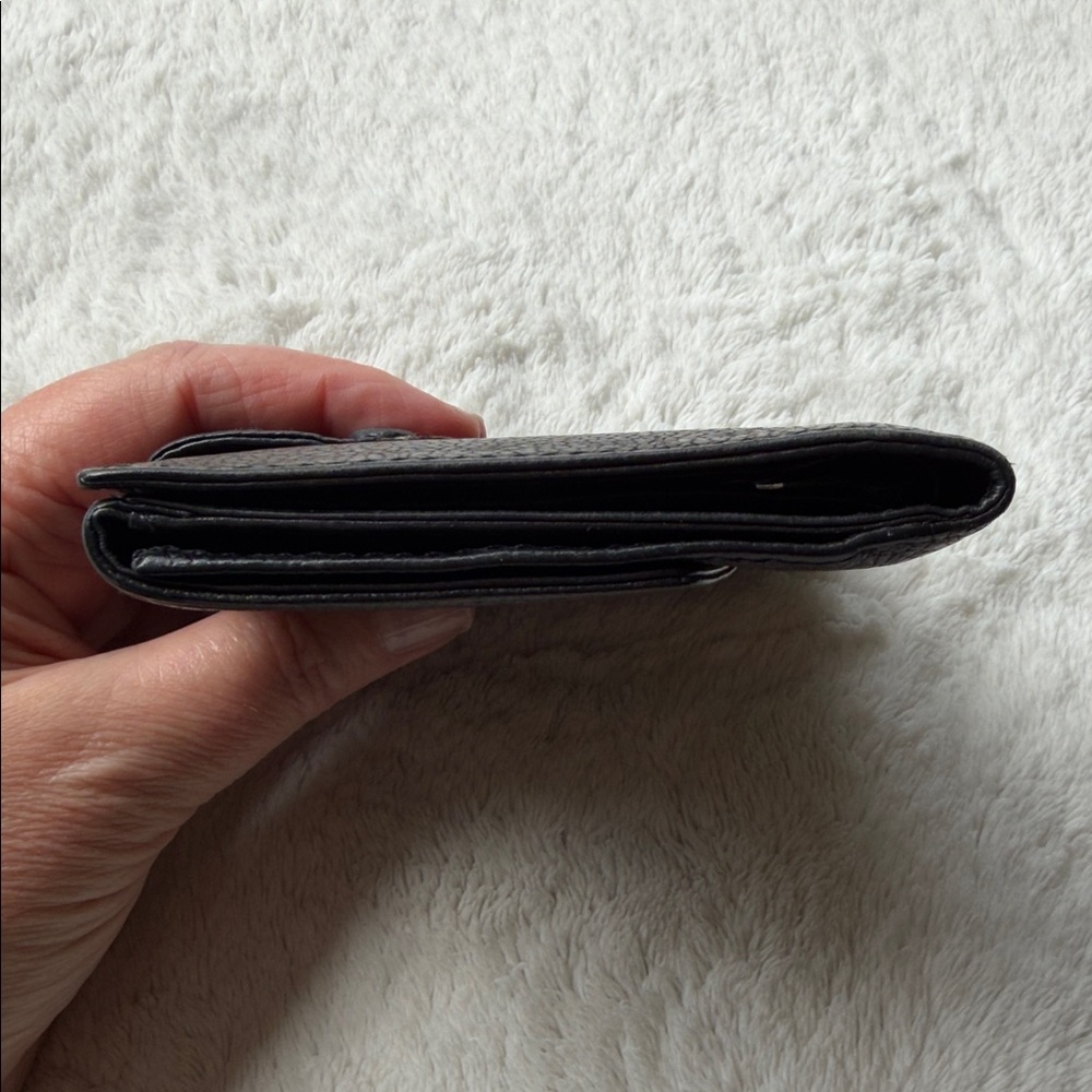 Channel caviar leather compact wallet Authentic with COA black - Picture 9 of 10